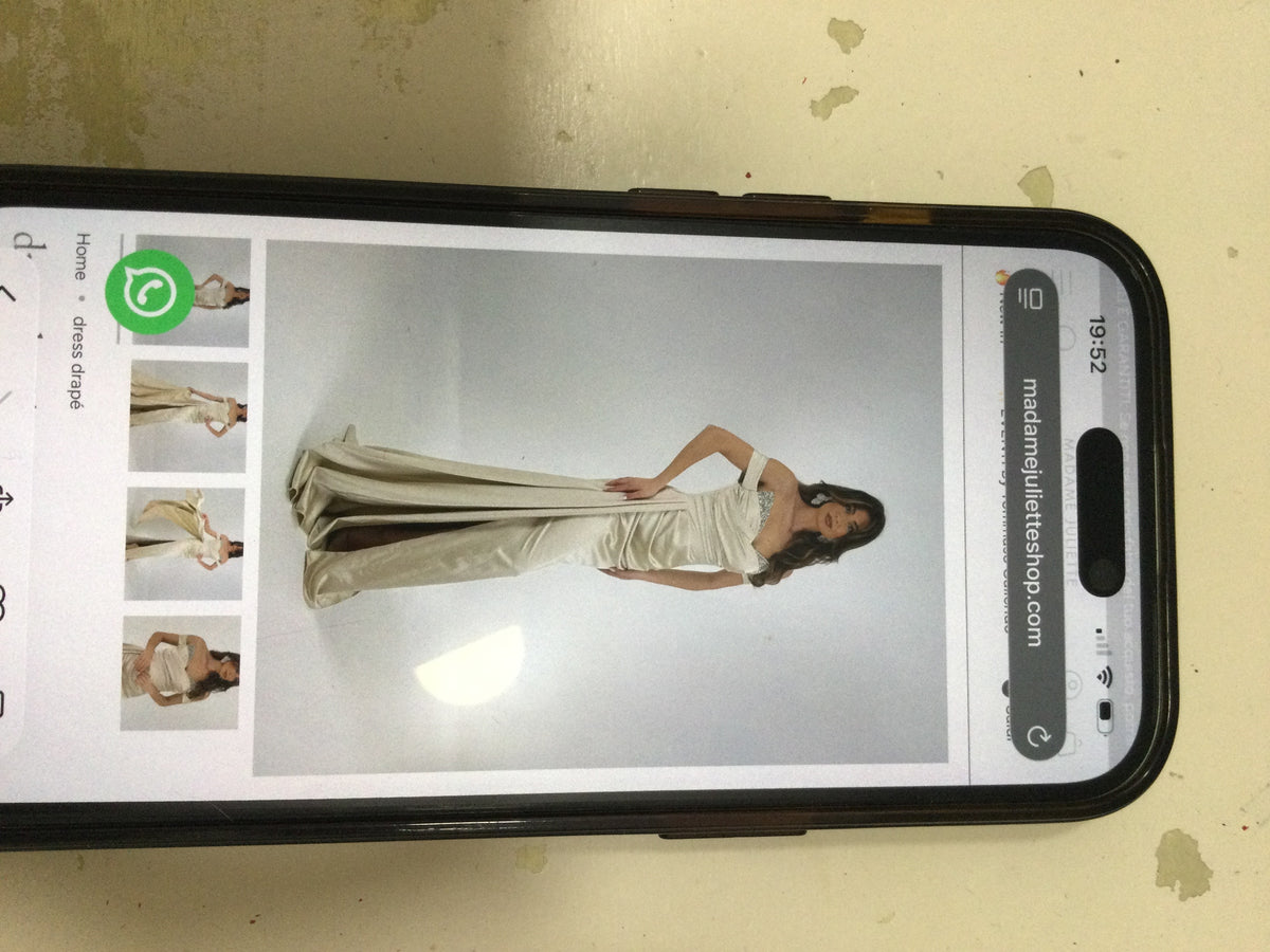Dress drone