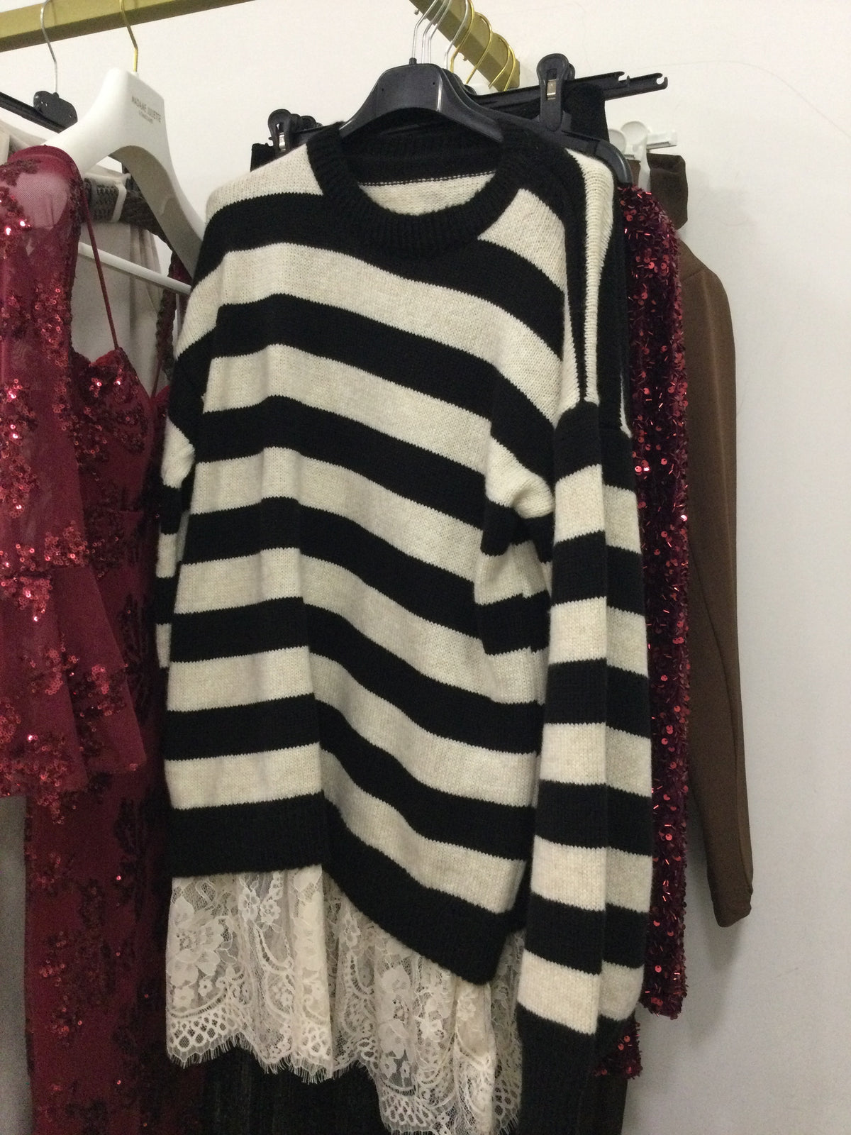 Abito a righe in pizzo