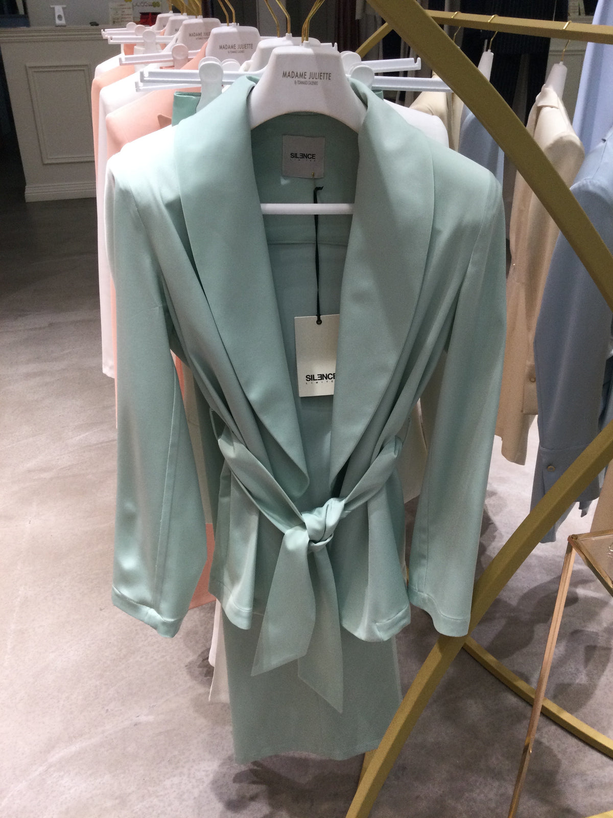 Essential blazer