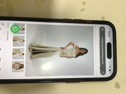 Dress drone